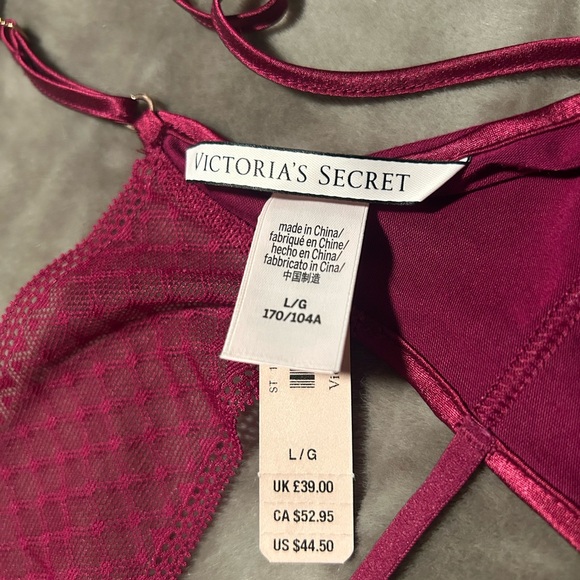 ❤️Victoria's Secret Women's Intimates in Red❤️ - Picture 3 of 3